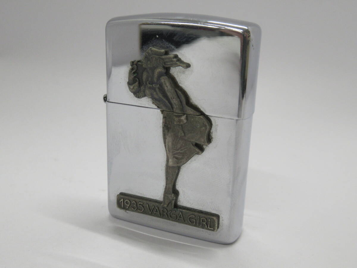 U71 〇ZIPPO　VARGA GIRL 1935 　メタル貼り　1993年製　ジッポ　喫煙具　ライター　　_画像1