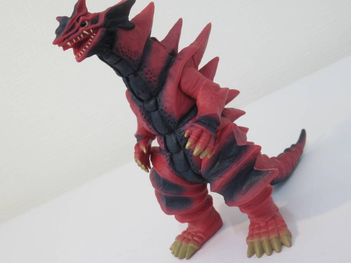 A46●BANDAI ウルトラ怪獣シリーズ ソフビ 8体 キングゲスラ / モンスアーガー / ディノゾール / イフ / 超C.O.V など バンダイ 円谷プロ_画像6