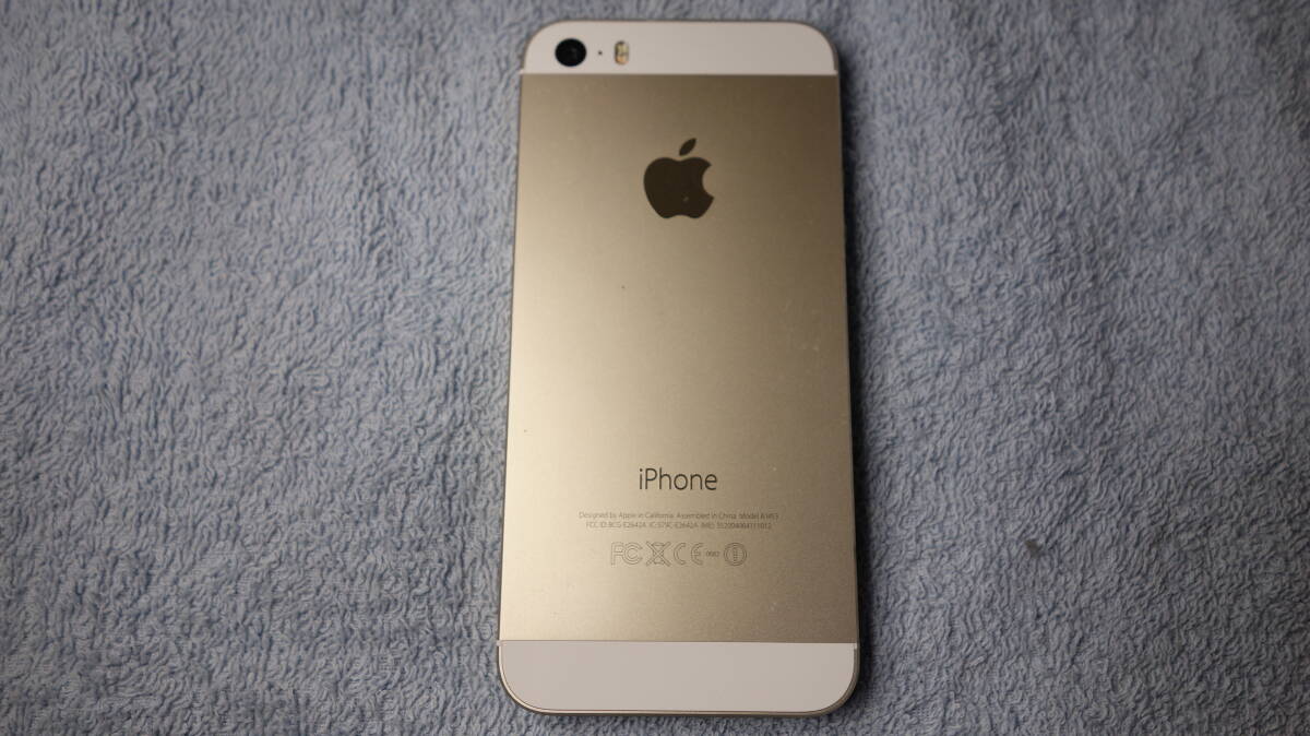 iPhone5s 32GB ME336J/A ゴールド docomo 判定〇 現状品_画像2