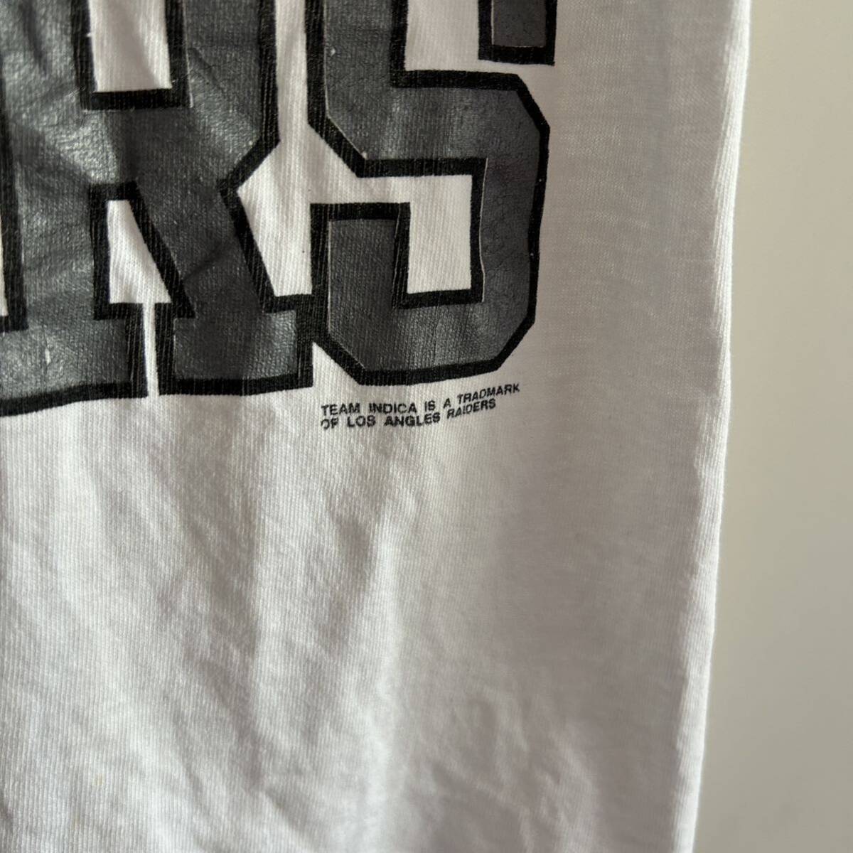 90s RAIDERS ロサンゼルス ラスベガス レイダース ルーニーテューンズ USA製 Tシャツ M 袖裾シングル キャラクター 古着 ビンテージ NFLの画像8