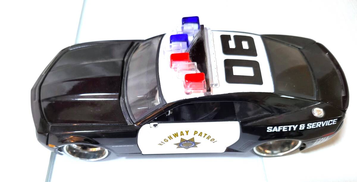 Jada toys 1/24 2006 CAMARO CONCEPT HIGHWAY PATROL 中古品 パトカー ミニカー シボレーの画像2