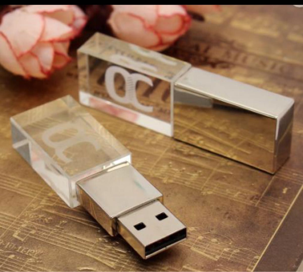 USBメモリ 32GB 透明　防水　青く光る 値下げ