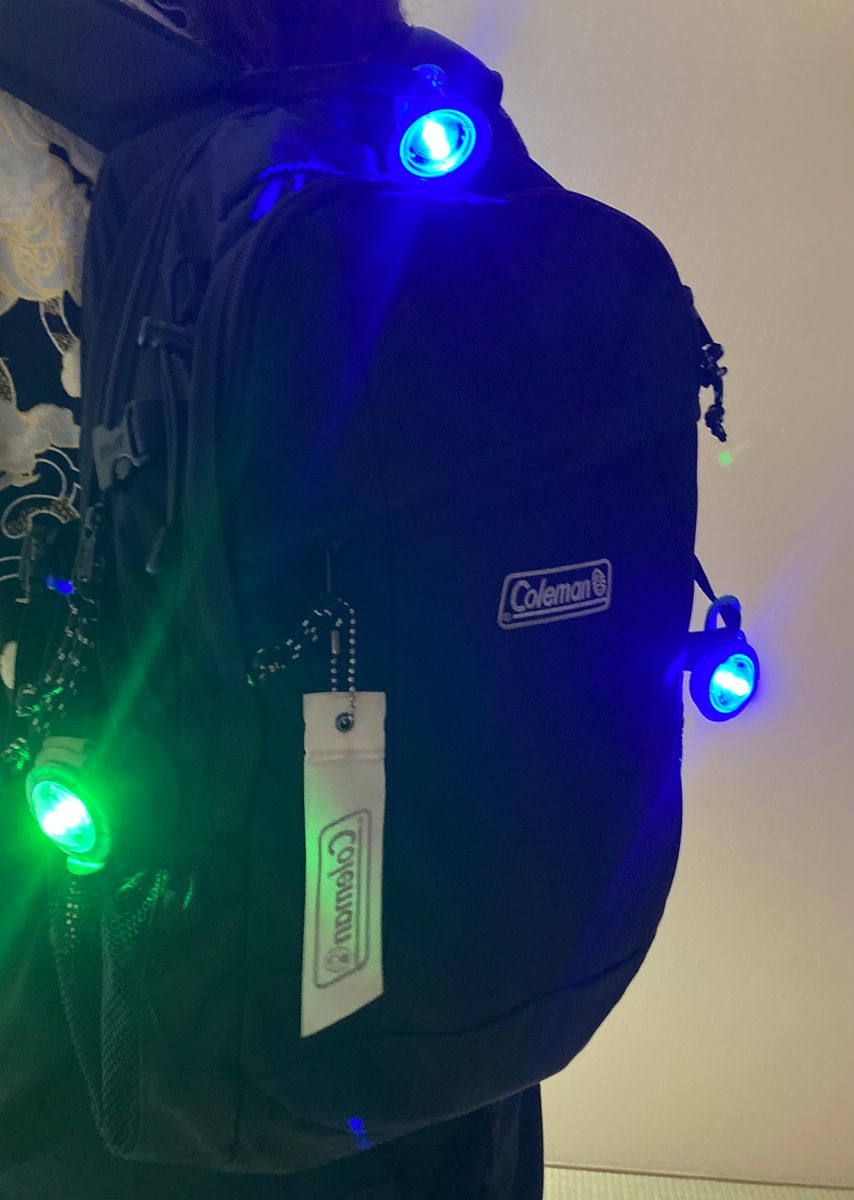 新品　多モード　セフティーLEDライト　散歩　自転車　サイクリング　ジョギング　登山　迷子対策　霧対策　充電式　ランプ　チャーム