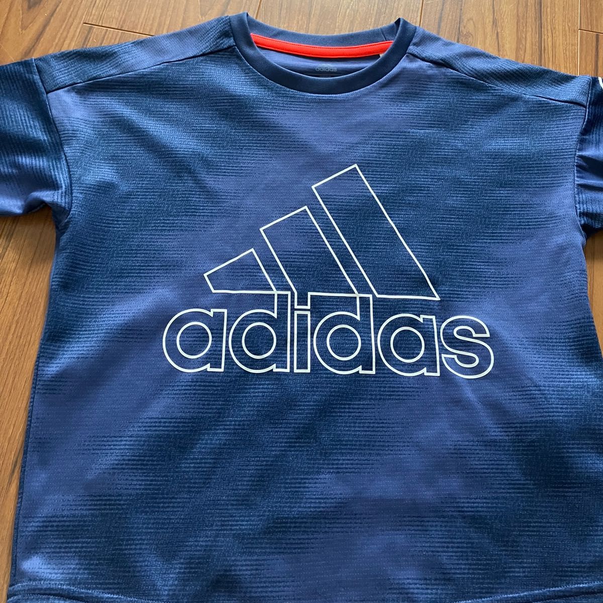 adidas アディダス Tシャツ　130cm 半袖Tシャツ ロゴ