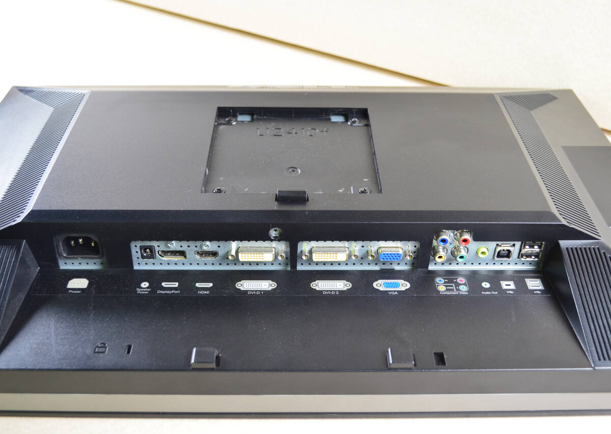 4658　DELL　U2410f　24型ワイド　WUXGA　ゲーミング　HDMI/DP　回転・縦型表示　IPSパネル　ディスプレイ