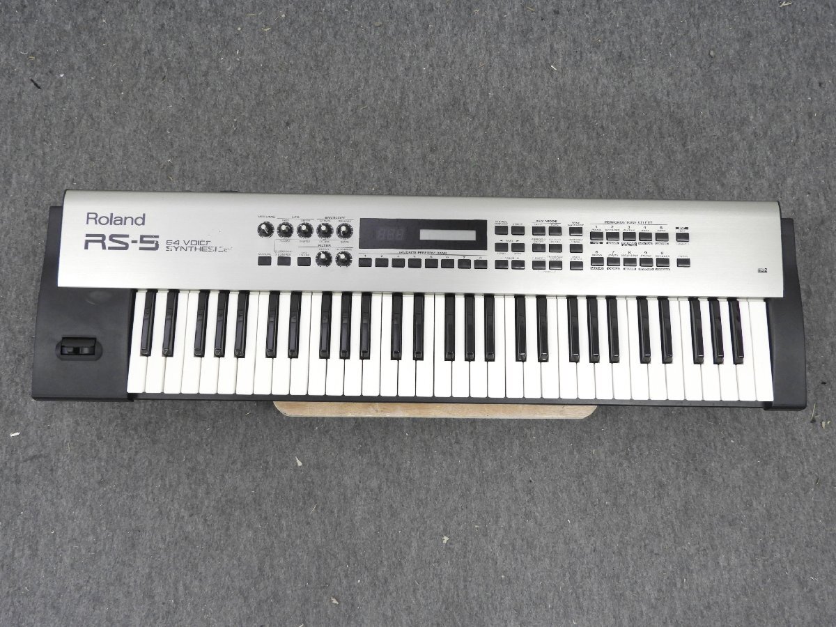 ☆ Roland ローランド RS-5 シンセサイザー ケース付き ☆中古☆の画像2