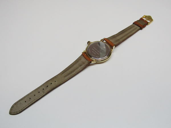 イヴ サンローラン メンズ腕時計 スモセコ デイト クォーツ 純正ベルト 金色 稼働品 /イヴ・サンローランの画像8