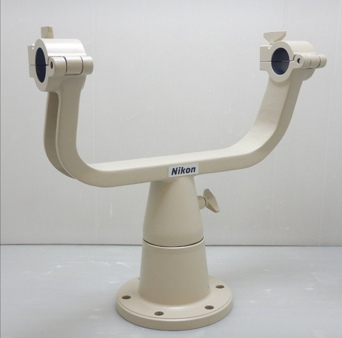 Nikonニコン大型双眼望遠鏡 20×120 III ＜架台、ケース付き＞_画像4