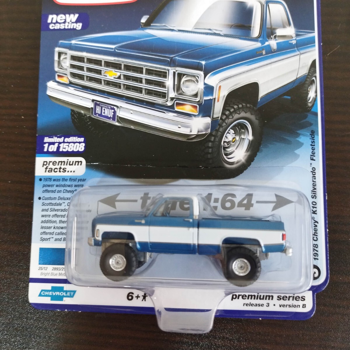 TADDT auto world muscle trucks 1978 Chevy K10 Bright Blue Metallic White / Midnight Black Redの画像2