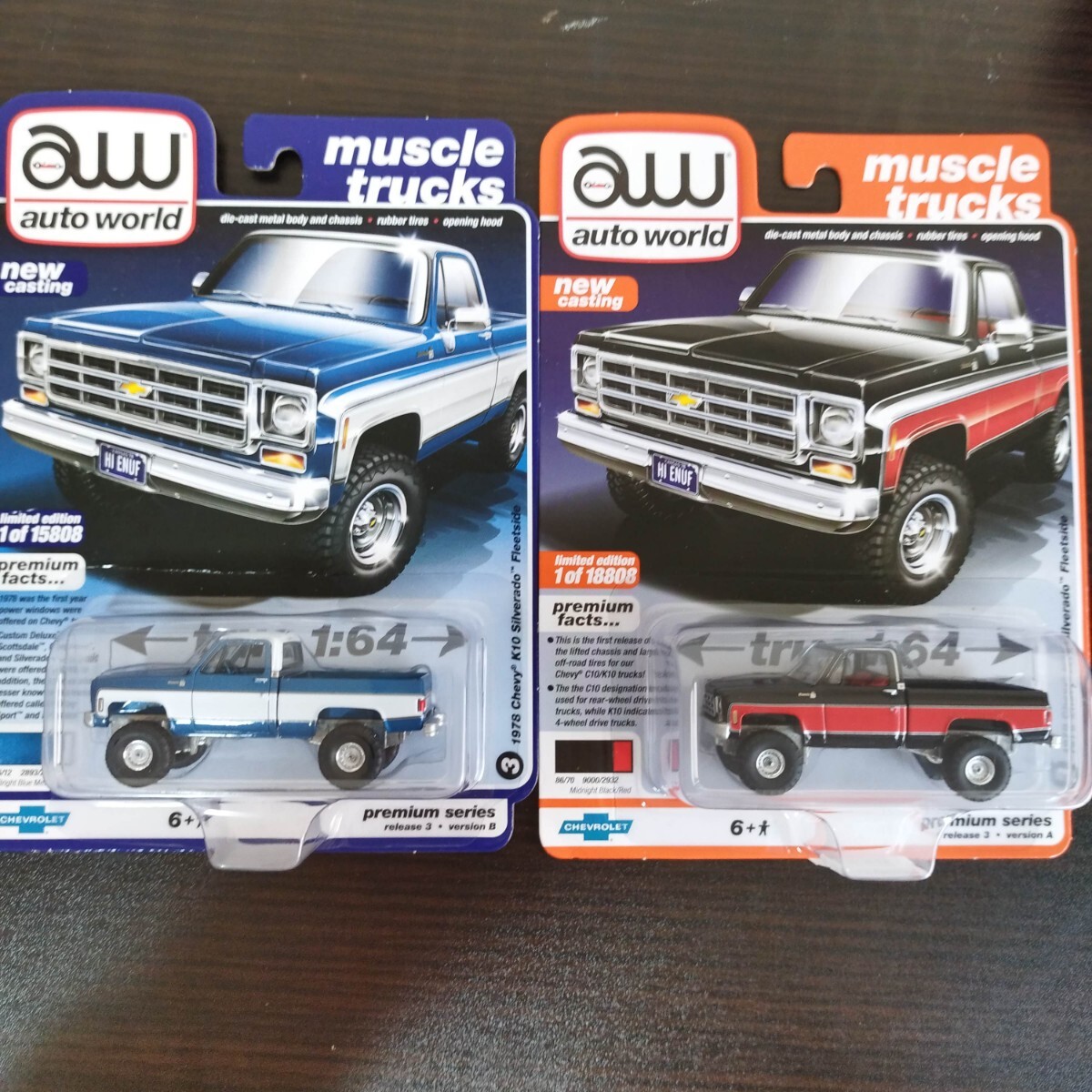 TADDT auto world muscle trucks 1978 Chevy K10 Bright Blue Metallic White / Midnight Black Redの画像1