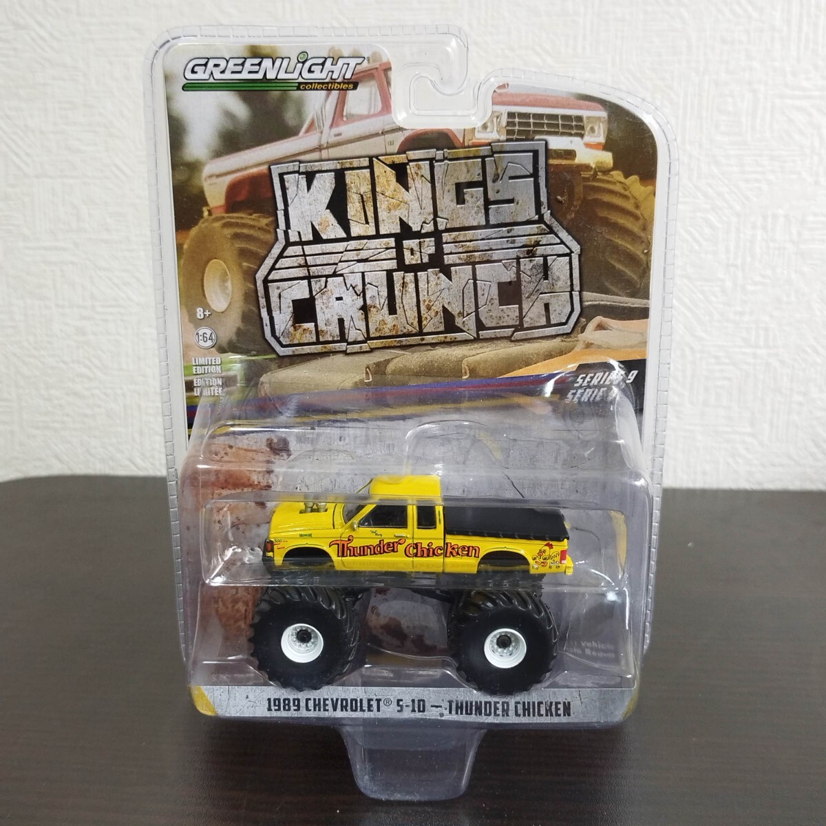 TADDT　グリーンライト kings of crunch Chevrolet S-10 Thunder Chicken 1989 キングス オブ クランチ サンダーチキン Greenlight_画像1