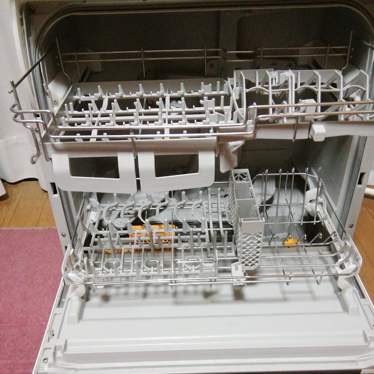 Panasonic 食器洗い乾燥機　NP−TR7　_画像3