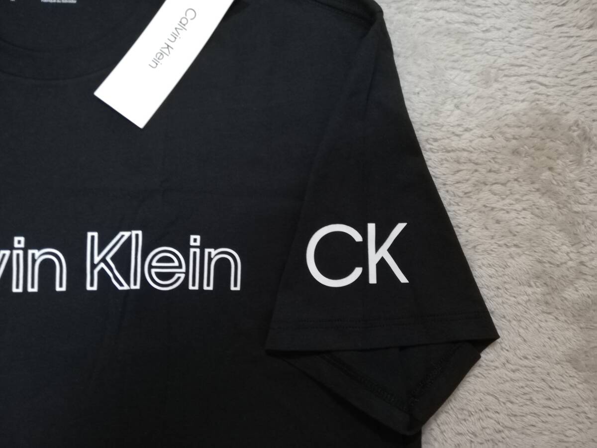  新品未使用！ カルバンクライン メンズ ロゴ Tシャツ 袖CKロゴ Ｍサイズ ブラック 黒 半袖 カットソー Calvin Klein_画像4