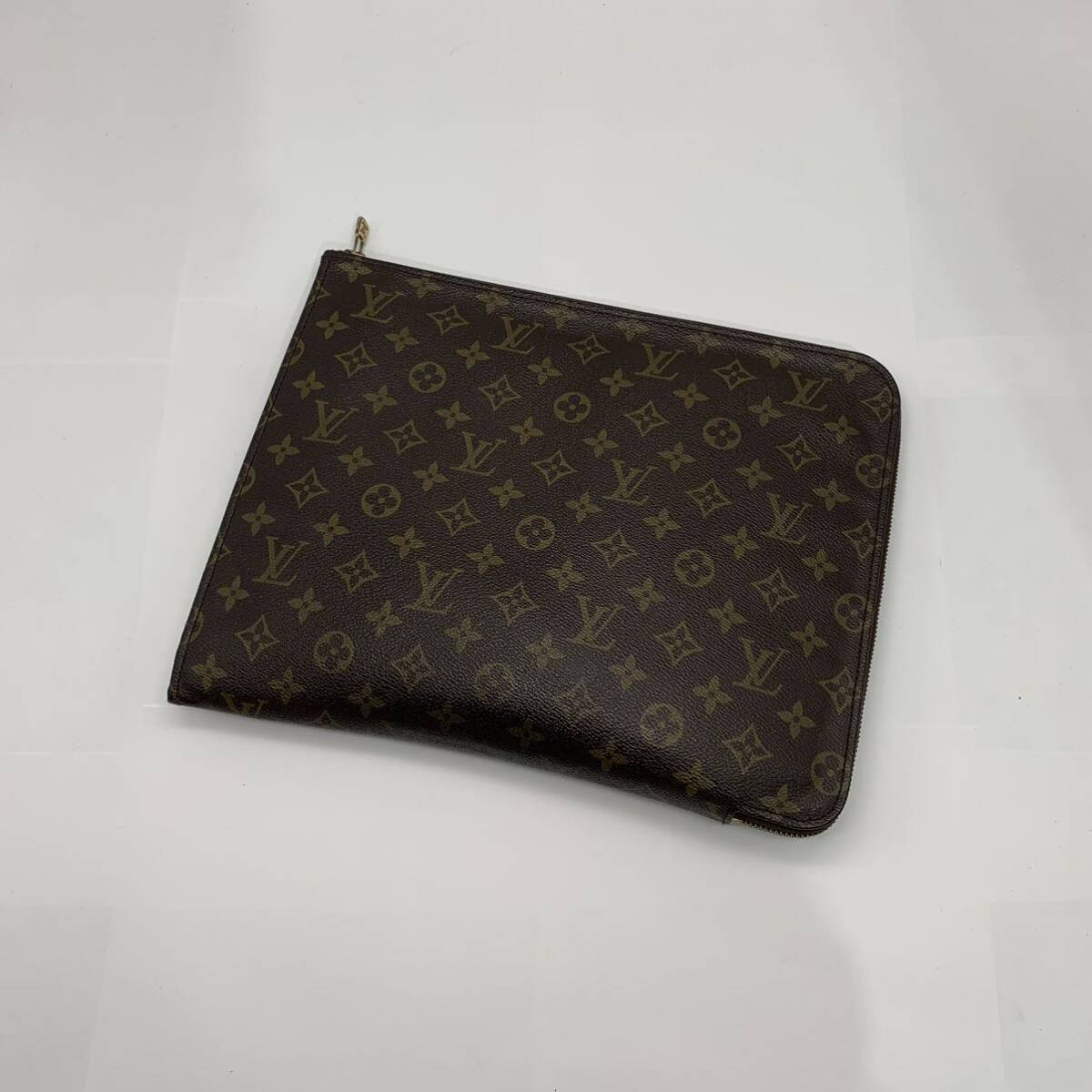 ☆【売り切り】LOUIS VUITTON（ルイ・ヴィトン）モノグラム ポッシュ ドキュマン33 書類ケース クラッチバッグ ビジネスバッグ_画像1