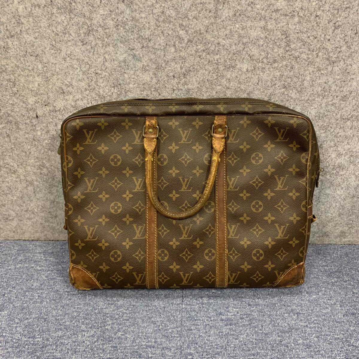 □【売り切り】LOUIS VUITTON（ルイ・ヴィトン）モノグラム ポルトドキュマン ヴォワヤージュ ビジネスバッグ ブリーフケース _画像1