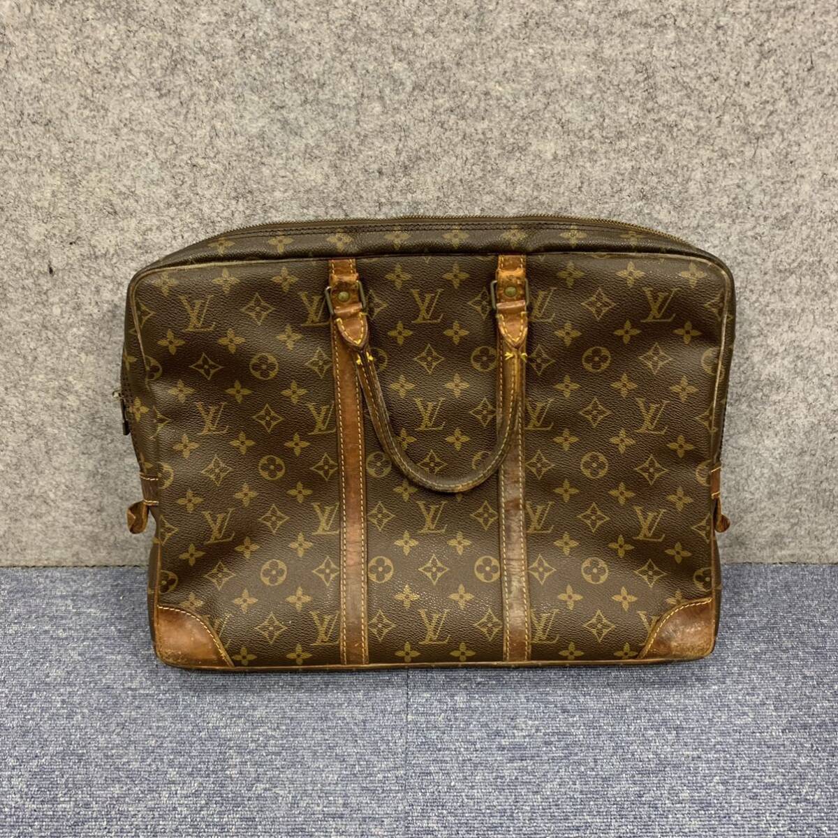 □【売り切り】LOUIS VUITTON（ルイ・ヴィトン）モノグラム ポルトドキュマン ヴォワヤージュ ビジネスバッグ ブリーフケース _画像2