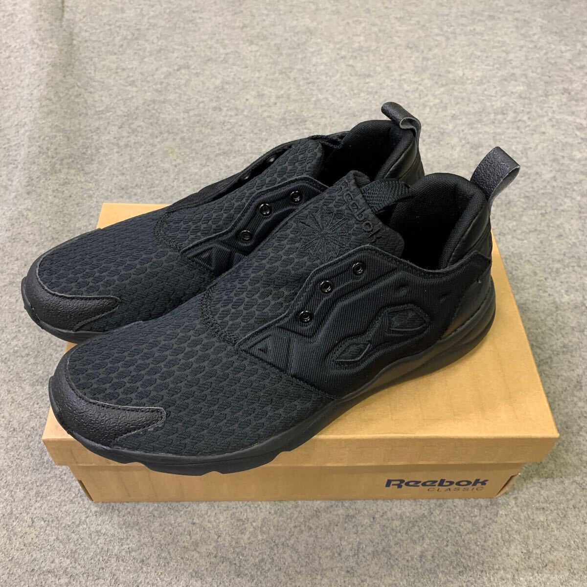 ◎【売り切り】Reebok リーボックスニーカー黒 ※紐無し27cm