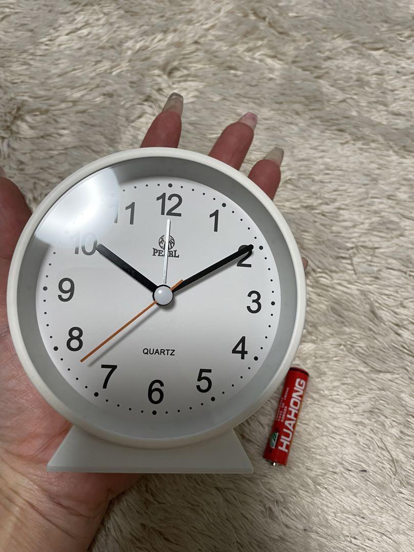 目覚まし時計　置時計　目覚まし　時計　インテリア　単３電池　シンプル　可愛い_画像2