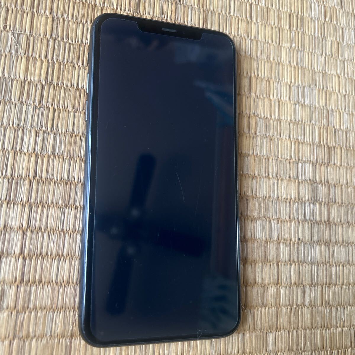 個人出品 iPhone11Pro maxスペースグレー SIMフリー の画像4