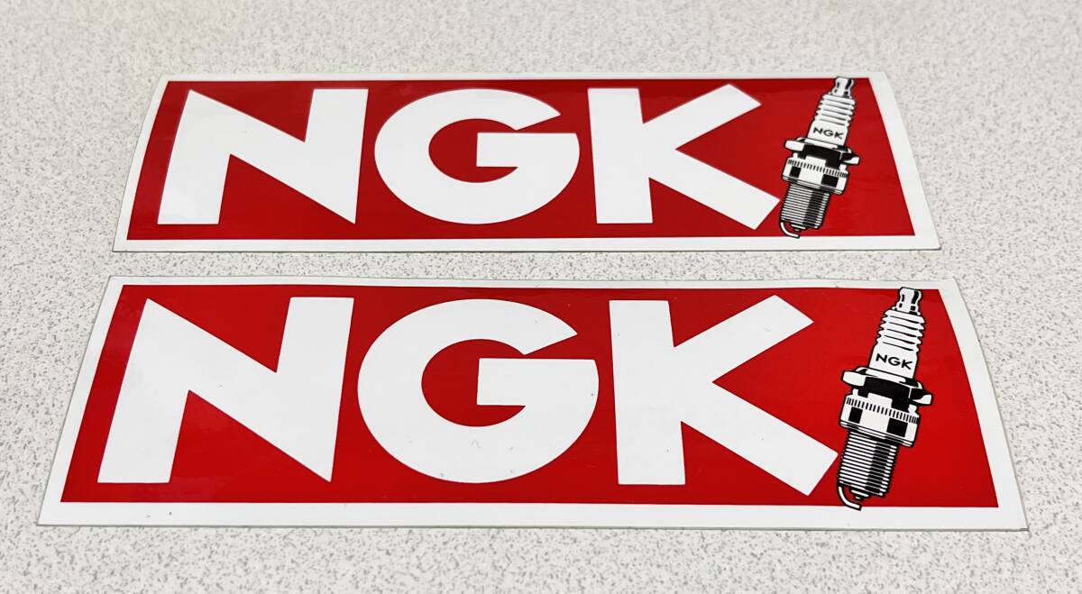 NGK ステッカー 2枚セットの画像1