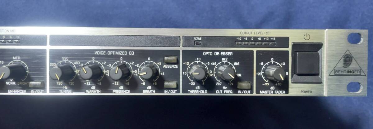 BEHRINGER VX2000 ULTRA-VOICE PRO Mic Preamplifier/Voice Processor