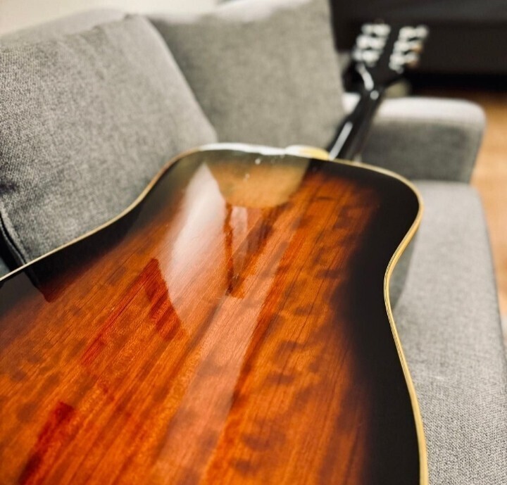 PearlのアコースティックギターGibson Hummingbirdのコピーモデルです。の画像5