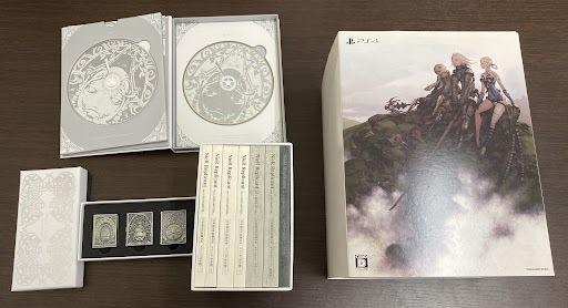 #17190 PS4 NieR Replicant ニーアレプリカントWhite Snow Edition 付属品セット ソフトなしの画像1