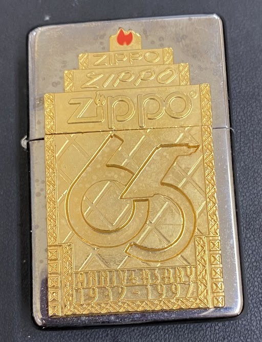 #17351I ZIPPO 65周年　記念モデル　ゴールド　ANNIVERSARY　ジッポー オイルライター_画像1