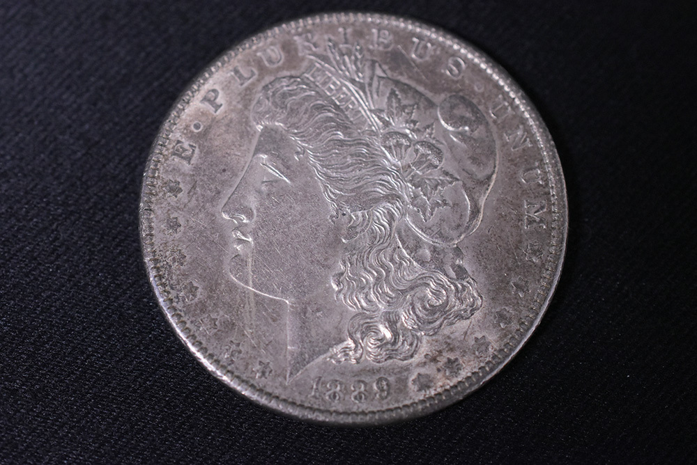 外国硬貨/1ドル銀貨/ONE DOLLER/モルガンダラー/1889年/外貨/アメリカコイン/27g/UQD331の画像1