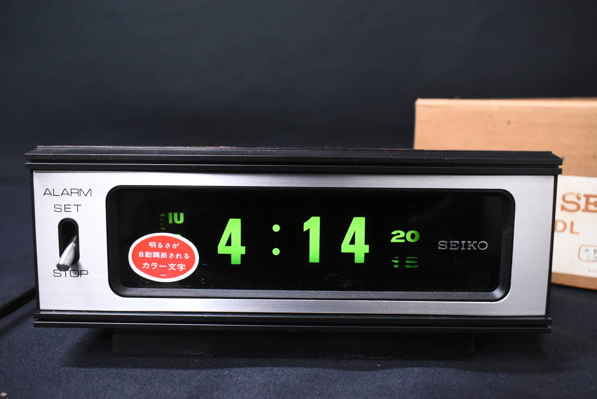希少/SEIKO/セイコー/DL406/デジタルクロック/木目ウッド調 希少/SEIKO/セイコー/DL406/デジタルクロック/木目ウッド調