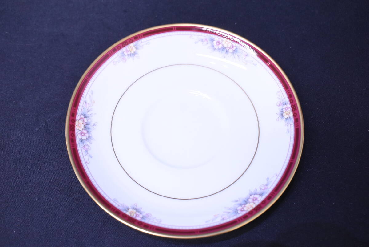 Noritake/ノリタケ/VILLA HAVEN/1545/日本製/カップ&ソーサー/ティーカップ/コーヒーカップ/2客セット/金彩/花柄/UQY800_画像8