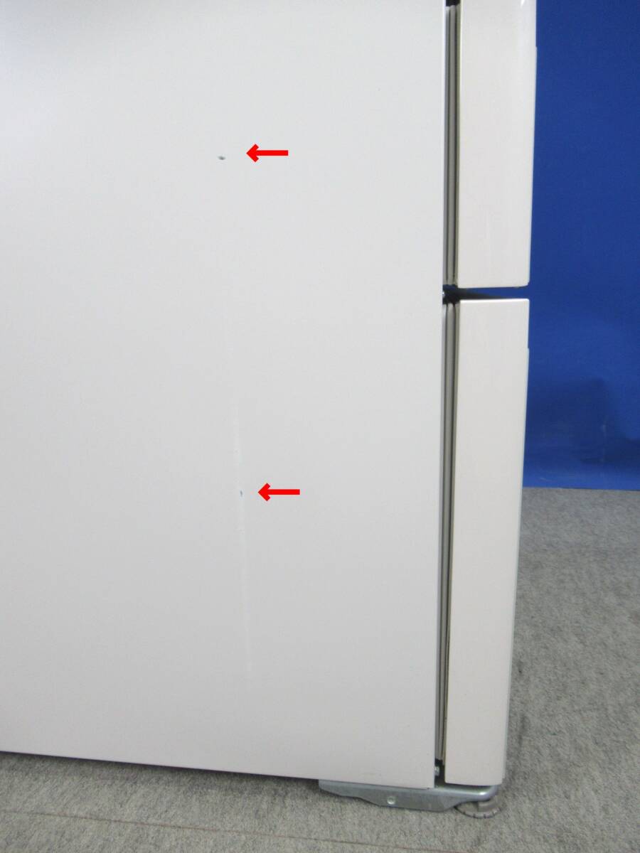 東芝 465L 5ドア冷凍冷蔵庫 GR-T470GZ(UC) グレインアイボリー 2021年製 タッチオープン 氷結晶チルド もっと潤う摘みたて野菜室 自動製氷_左側面下に小傷あり