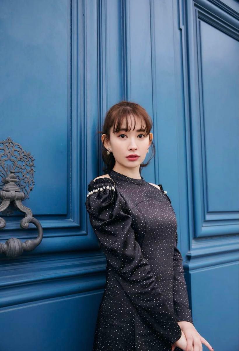 ワンピース herlipto Polka-Dot Open Shoulder Dress - ワンピース ワンピース herlipto Polka-Dot Open Shoulder Dress - ワンピース