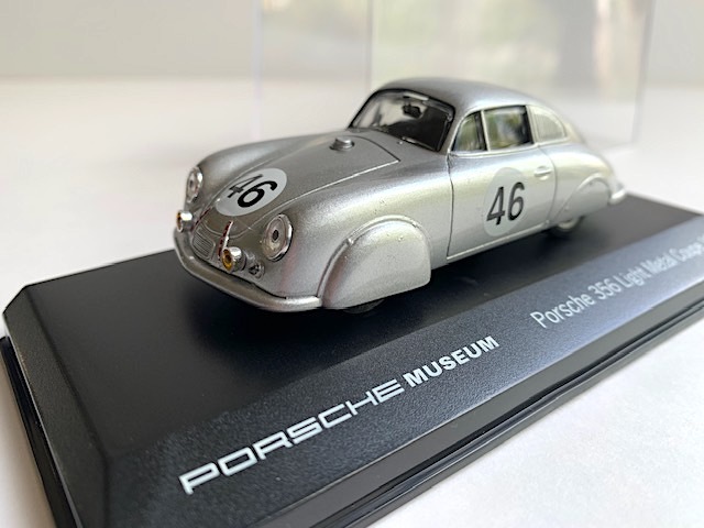 ★ PORSCHE MUSEUM ポルシェミュージアム 特注 1/43 ★ポルシェ 356 SL Le MANS 1951 #46 優勝車 ★美品の画像2