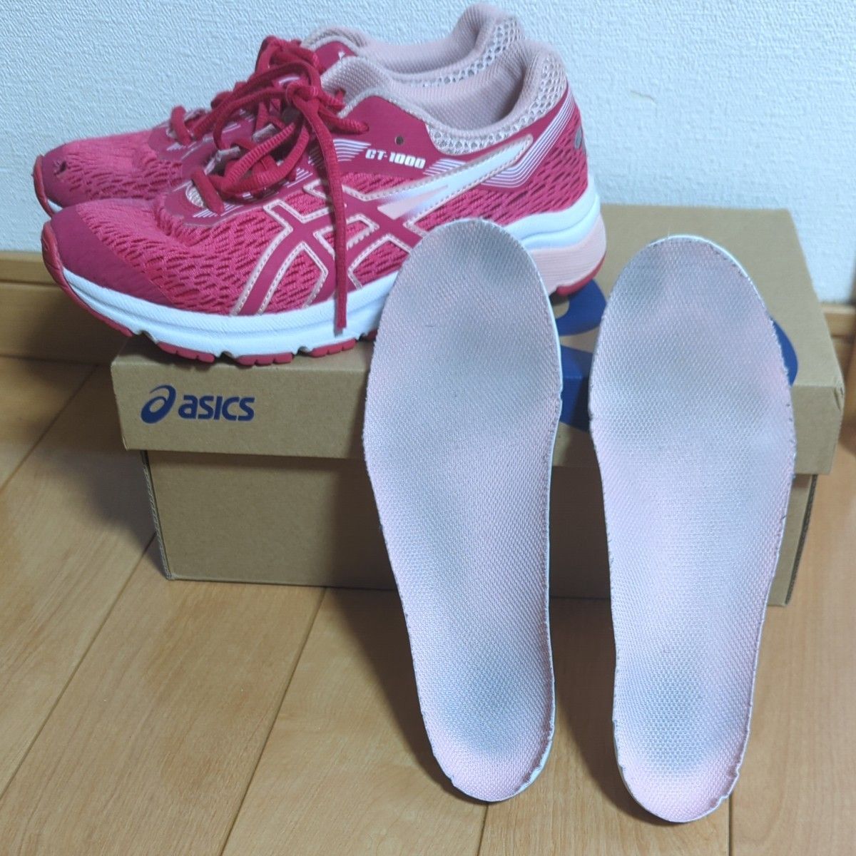 ASICS GT-1000