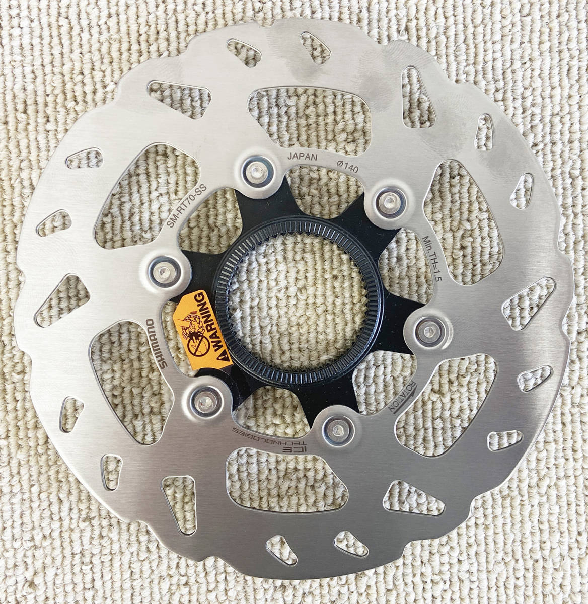  new car removing! unused goods!! Shimano 140mm disk rotor SM-RT70-SS