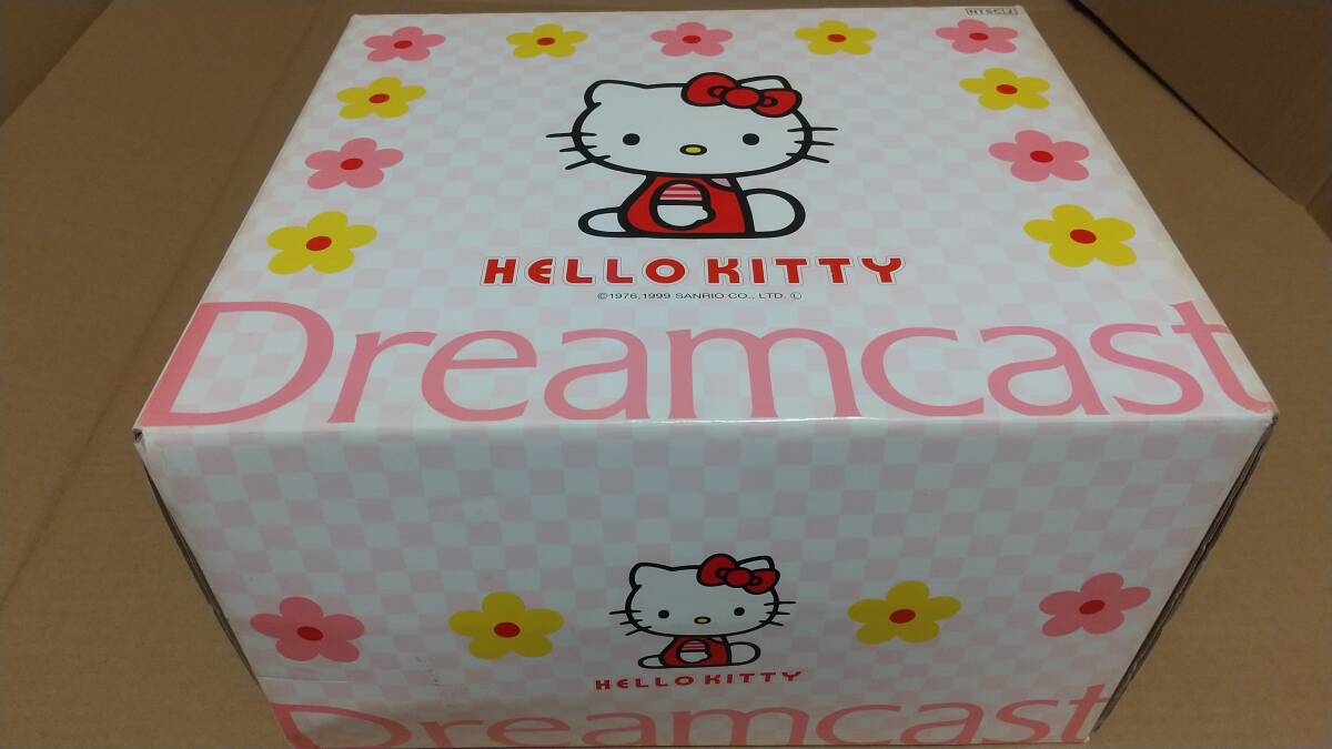 SEGA ハローキティドリームキャスト スケルトンピンク 中古 当時の箱付 ソフトは新品未開封 Hello Kitty Dreamcast pink セガ