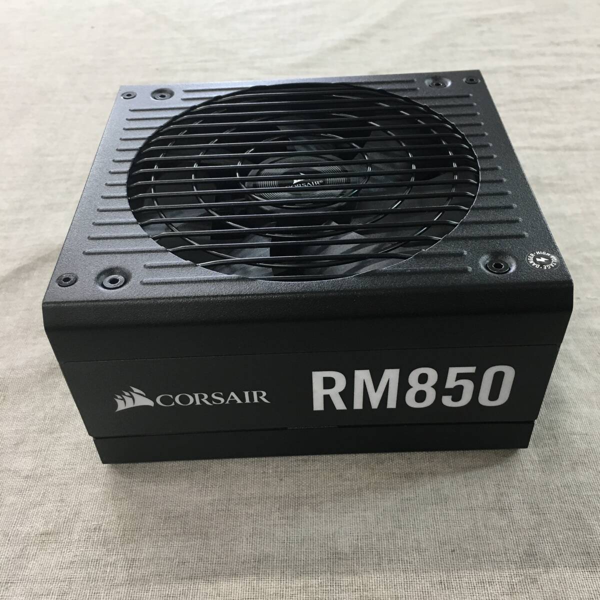 現状品 Corsair RM850 850W PC電源ユニット 80PLUS GOLD PS863 CP-9020196-JP_画像1