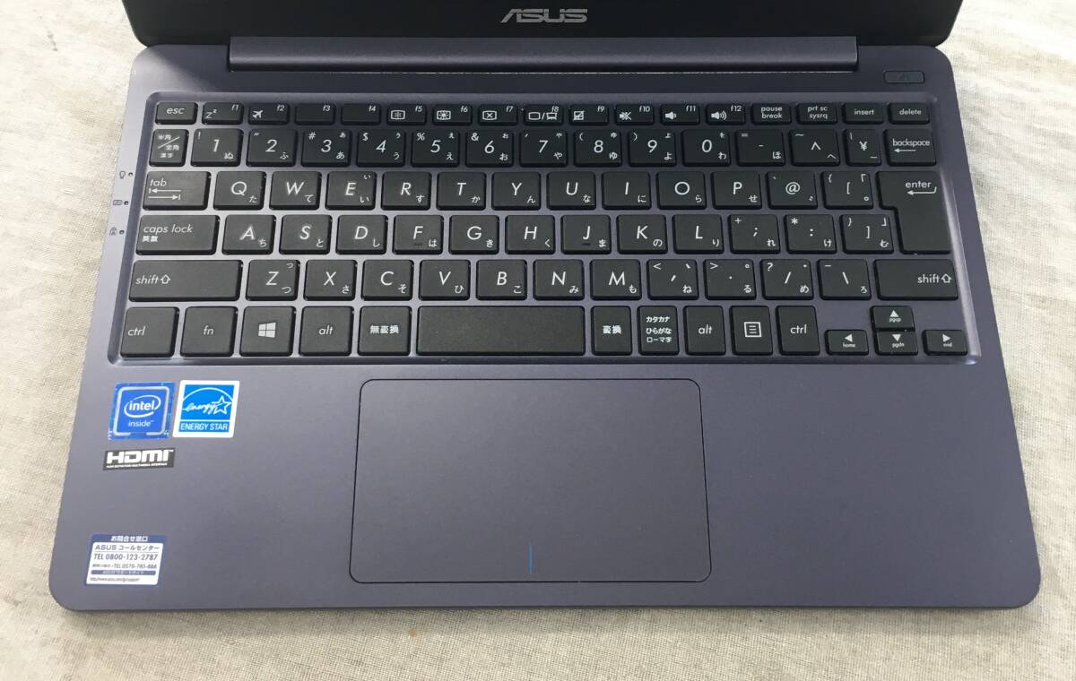 現状品 ASUS VivoBook 11.6型/32GB eMMC/Celeron N4000/4GB/W203MA-FD044Tの画像3