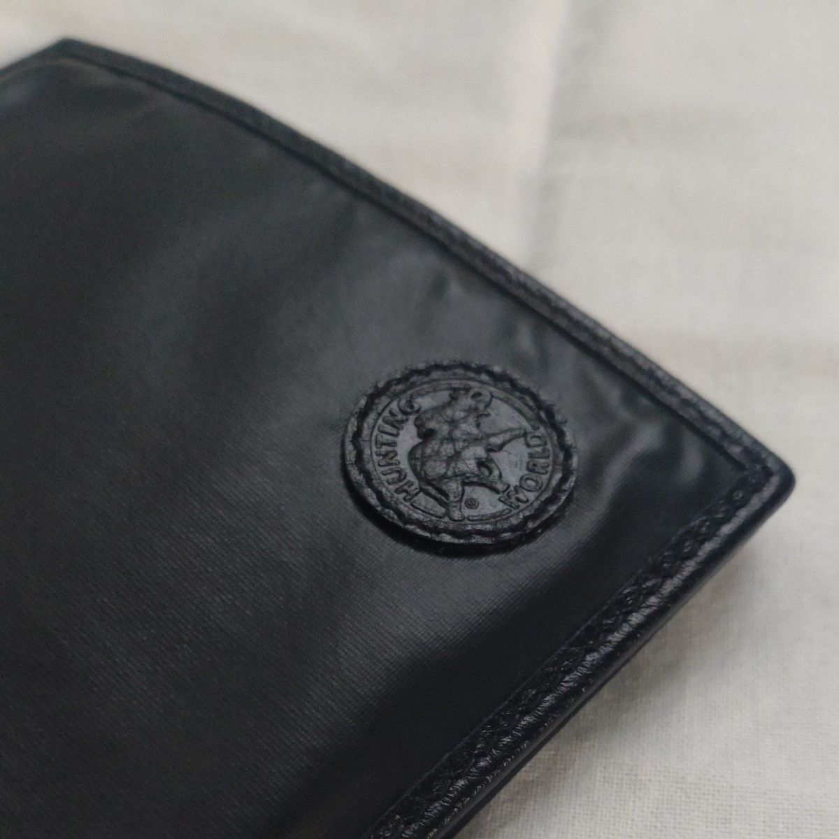 HUNTING WORLD【未使用】黒バチュークロスの二つ折り財布