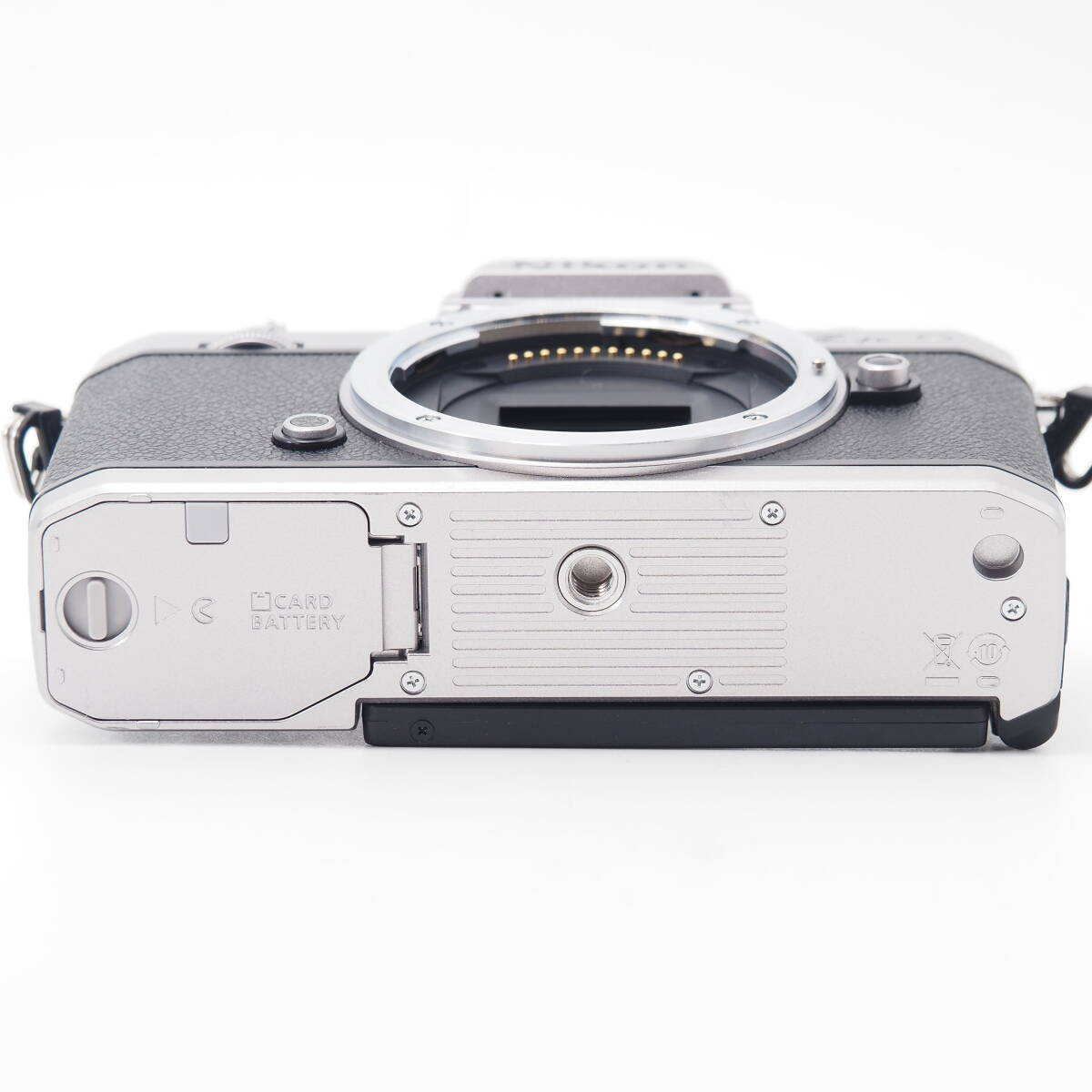 101988* almost new *Nikon mirrorless single-lens camera Z fc body Zfc silver 