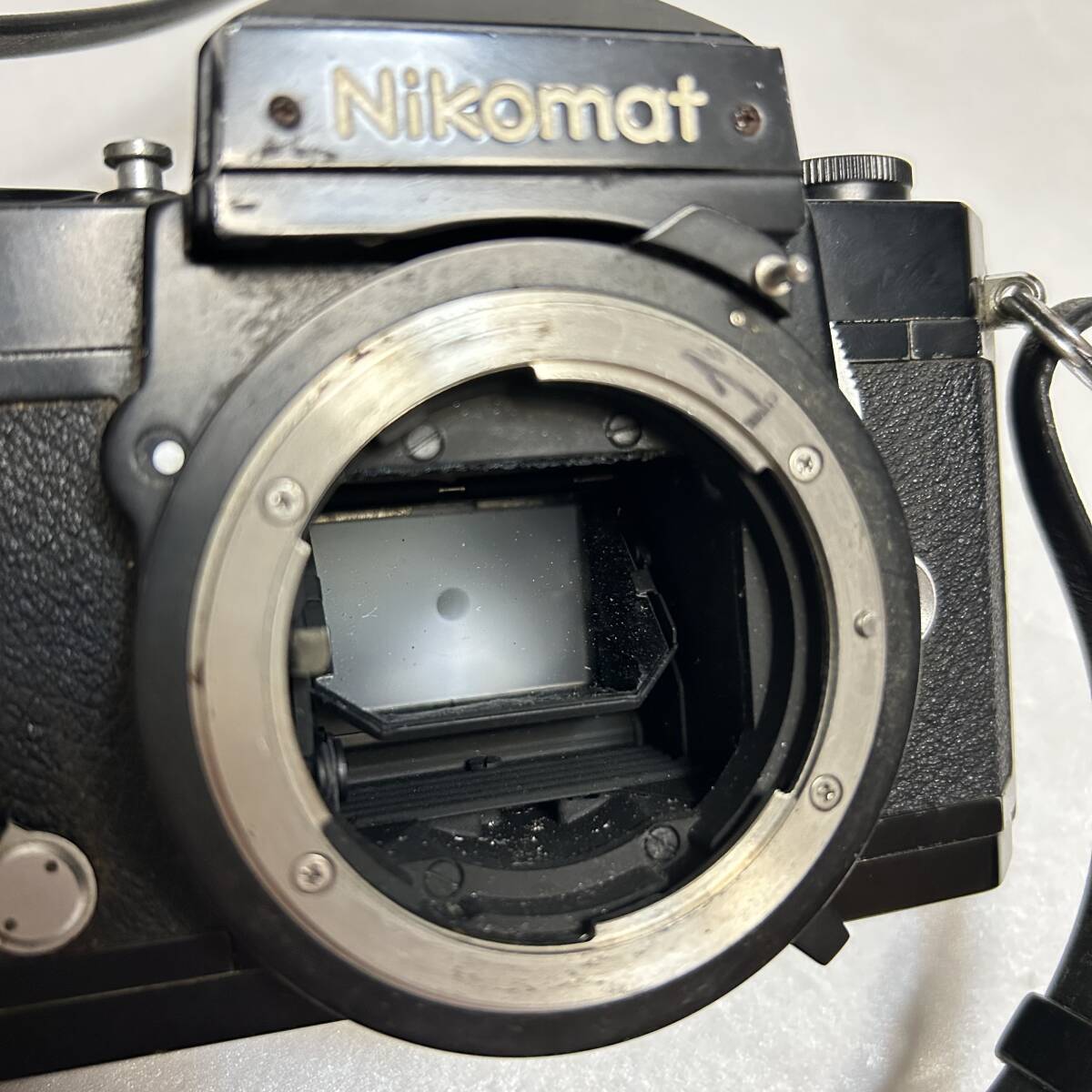 Nikomat FTN 一眼レフカメラ フィルムカメラ ニコマート Nikon ニコン レンズ２本付き 標準レンズ 望遠レンズ 取扱説明書 【送料750円〜】の画像3