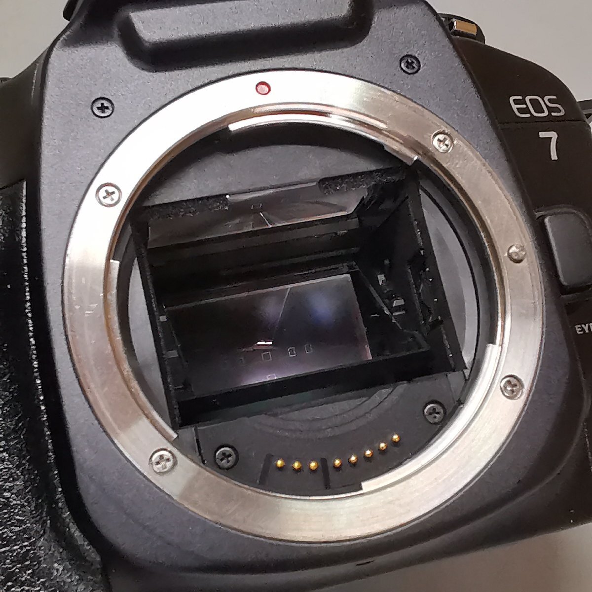 美品 動作品 Canon EOS 7 キヤノン イオス ボディ 一眼レフフィルムカメラ Z5487_画像2