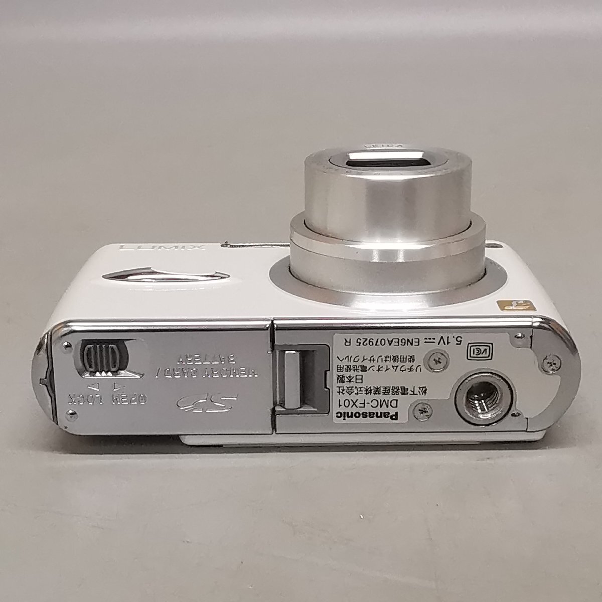 動作品 Panasonic LUMIX DMC-FX01 パナソニック ルミックス コンパクトデジタルカメラ 元箱 充電器 他付属品 Z5498