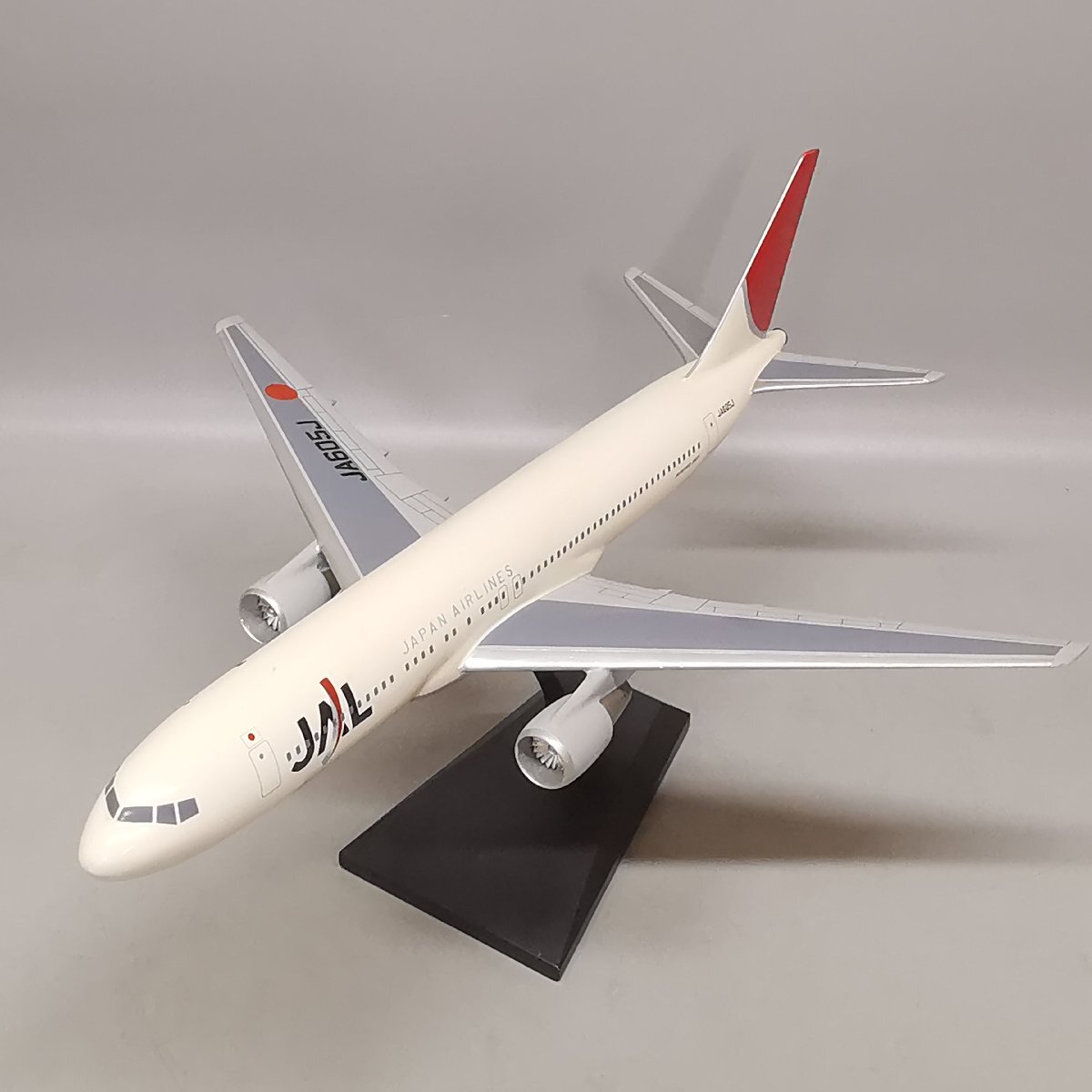航空機 模型 JAL 日本航空 B767-200 JA605J 1/100 台座付 Z5592の画像2