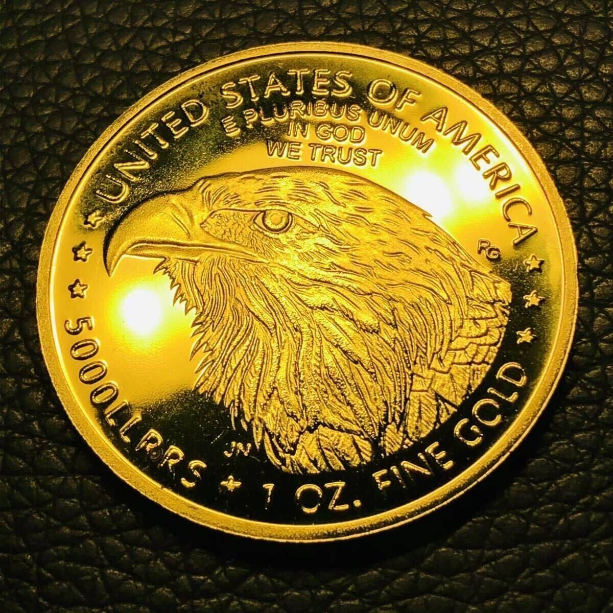 外国古銭 アメリカ USA イーグル金貨 2024年 自由の女神 大型金貨 カプセル付き の画像2