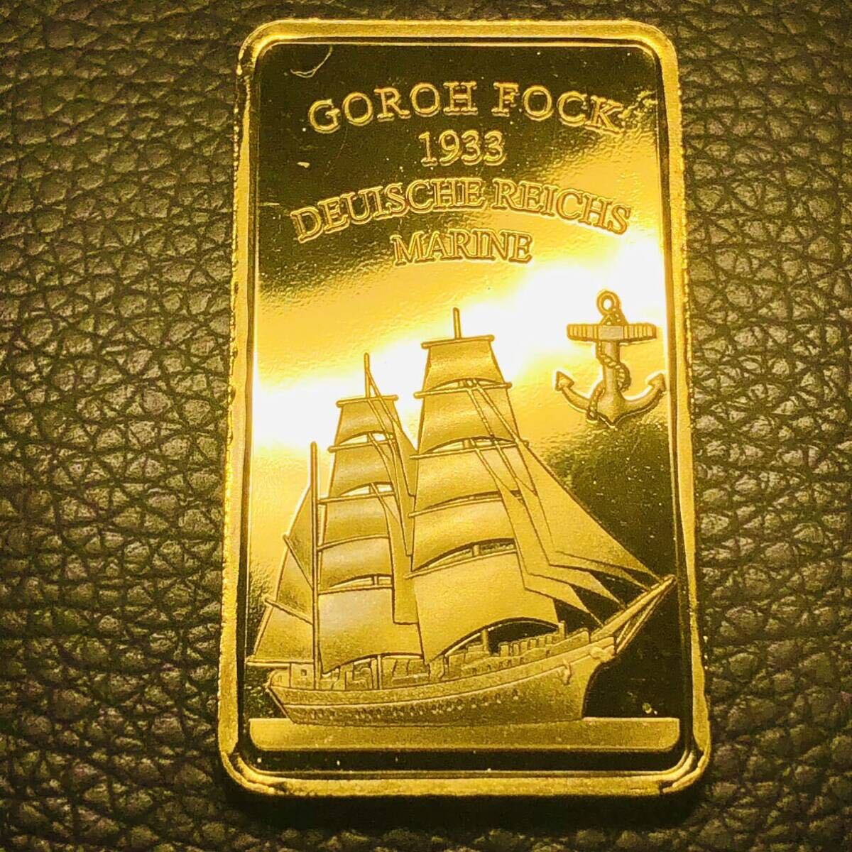 外国古銭 ドイツ GORCH FOCK 1933年 ドイツ連邦海軍練習船記念金貨 ゴールドバー 大型金貨 カプセル付きの画像1