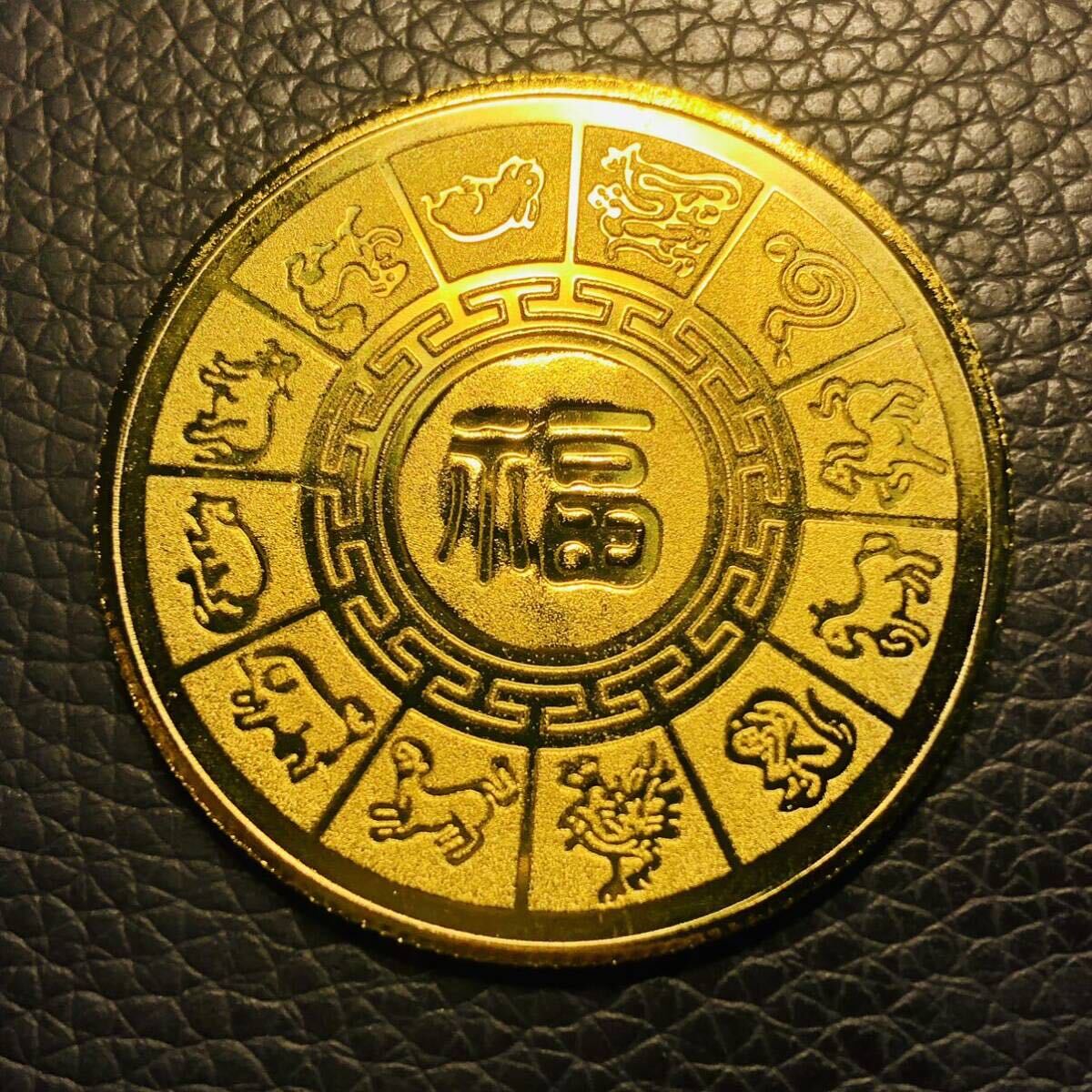 外国古銭 中国 猿の年 丙申 十二支記念金貨 大型金貨 カプセル付きの画像2