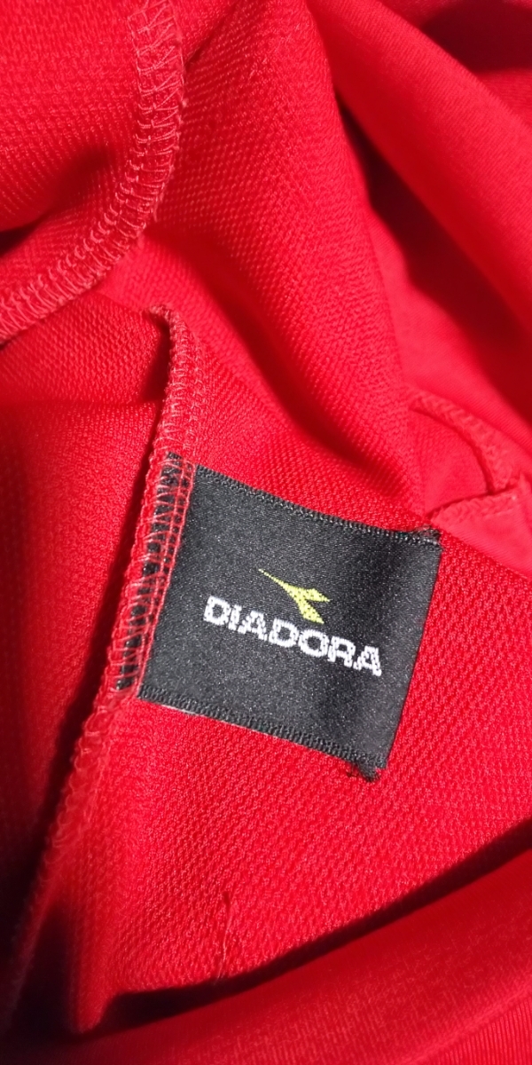 DIADORA красный, белый, стрейч парка размер M