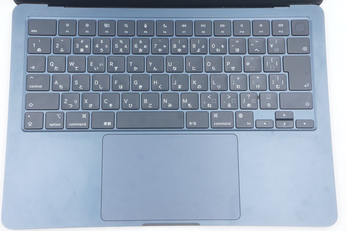 ★☆全額返金保証！最速発送！【MacBook Air 2022 M2 /8GB /512GB MLY43J/A ミッドナイト 充放電37回】★☆（202403-18583-PCkaitori）の画像4